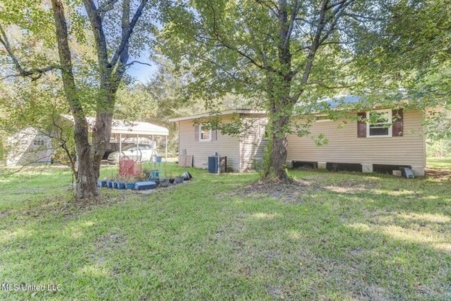 Building Photo - Long beach home now available for rent