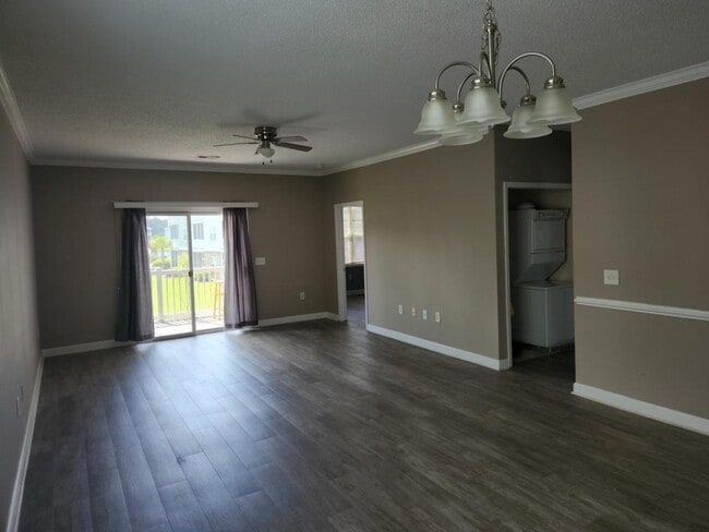 Building Photo - 302 Kiskadee Loop