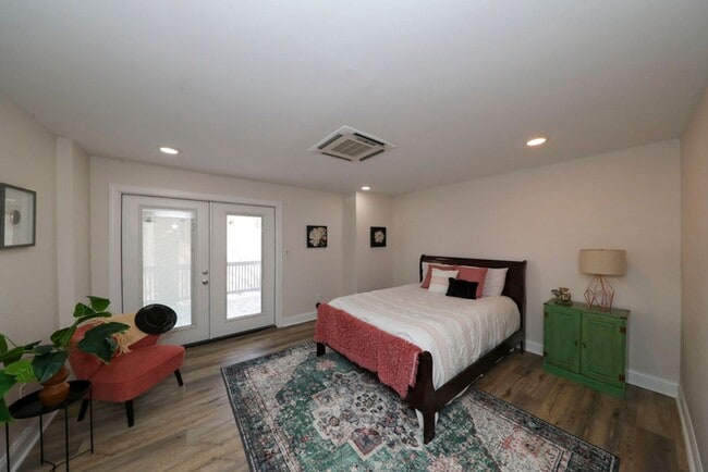 Building Photo - Luxury Kingsmill Treehouse Retreat | 7BR Custom Home with Private Suite