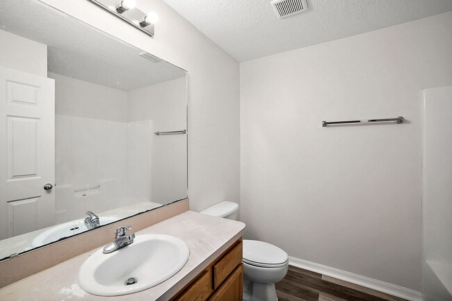 Building Photo - 517 Paulling Dr