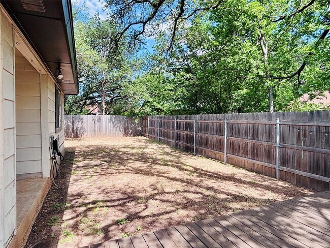Building Photo - 3700 Cookstown Dr