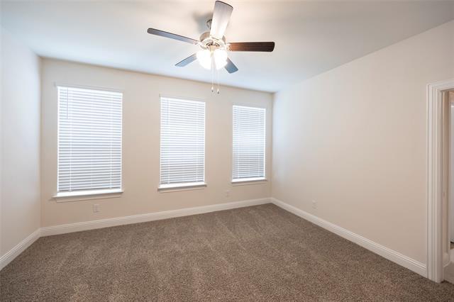 Building Photo - 1530 Lake District Dr