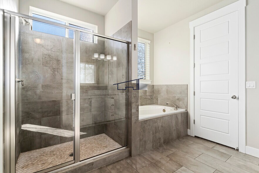 Building Photo - 369 W Clark Cir