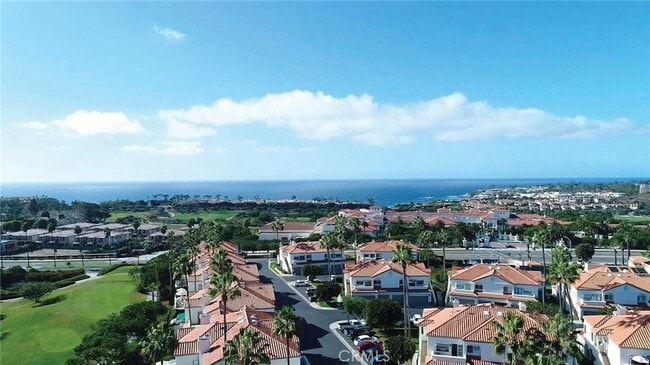 Building Photo - 25 Centre Ct