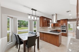 Building Photo - 12635 Ivyforest Dr