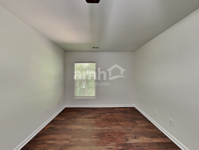 Building Photo - 157 Autry Avenue