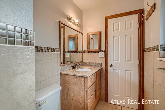 Building Photo - 2918 Oro Blanco Dr
