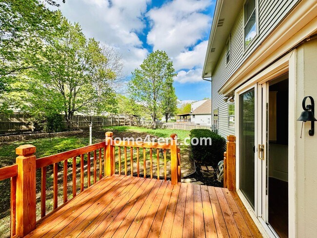 Building Photo - Wonderful Belton Home w/ Wood Floors, Finished Basement and Fenced Yard!