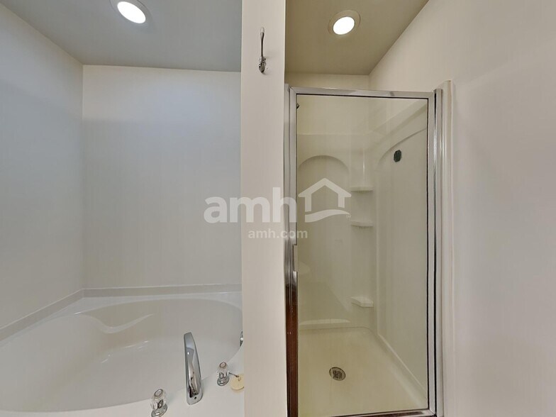 Building Photo - 3104 Asheton Grove Ct