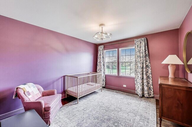 Building Photo - 511 S Dwyer Ave