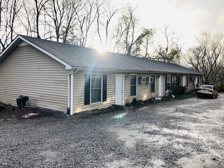 Primary Photo - 506 B St