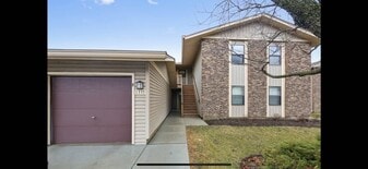 Building Photo - 1335 Gifford Ct