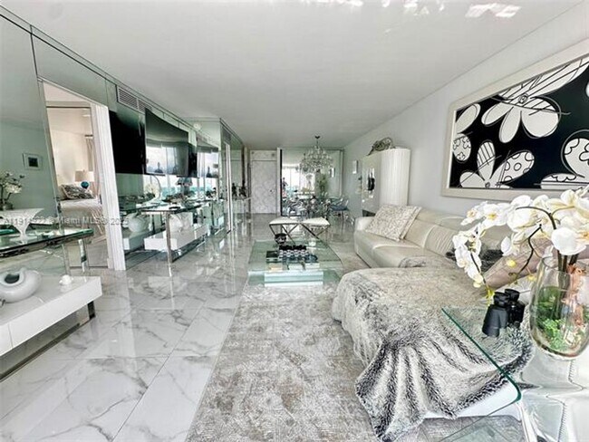 Building Photo - 6770 Indian Creek Dr