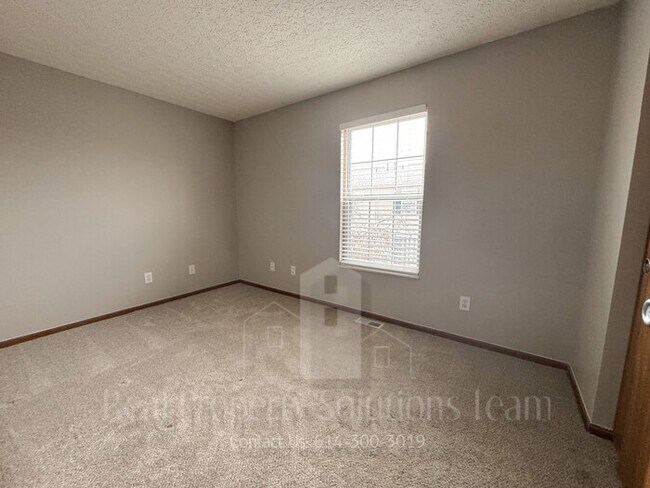 Building Photo - 1720 Messner Dr