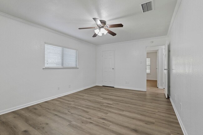 Building Photo - Excellent 3-2-2 Flower Mound Home located ...