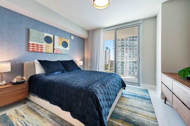 Building Photo - 300 Sunny Isles Blvd