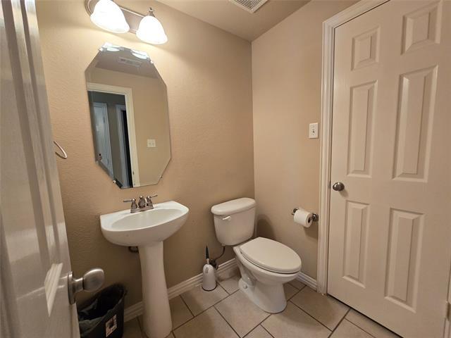 Building Photo - 687 Morgan Dr