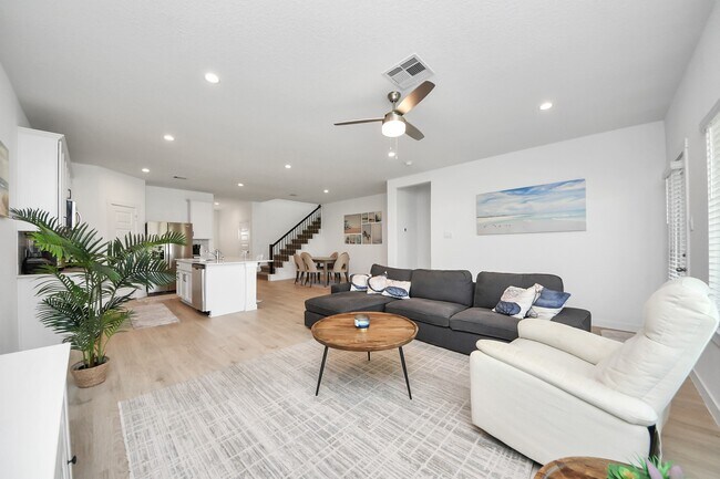 Building Photo - 31815 Kellan Grv Ct