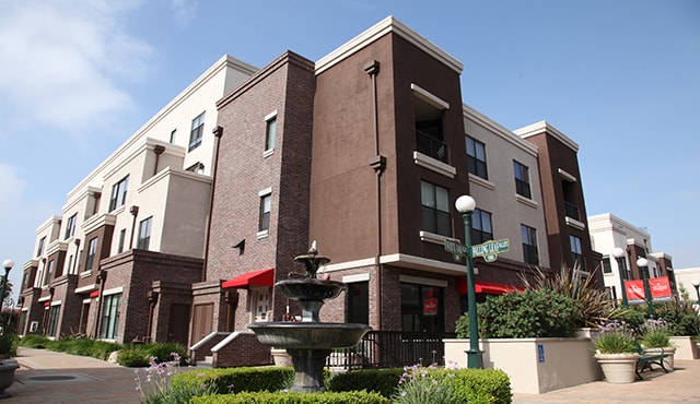 Building Photo - Colorado Commons