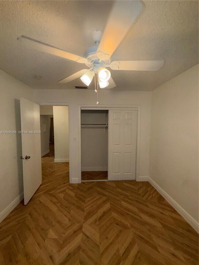 Building Photo - 721 SW 13th Ave