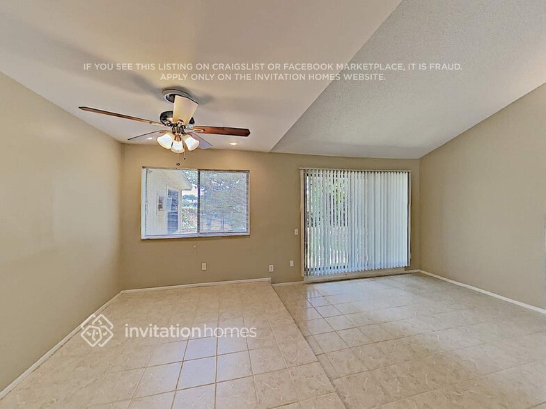 Building Photo - 951 Waverly Dr