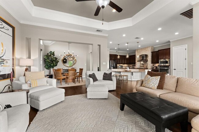 Building Photo - 4530 Miraval Loop