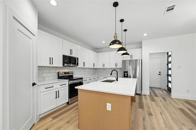 Building Photo - 3914 S Denley Dr