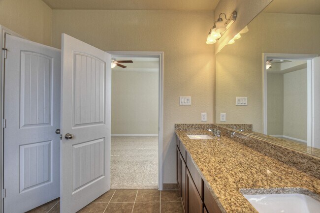 Building Photo - 21644 Lexor Dr