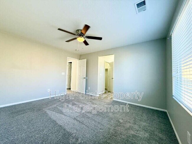 Building Photo - 14837 E 118th Ave