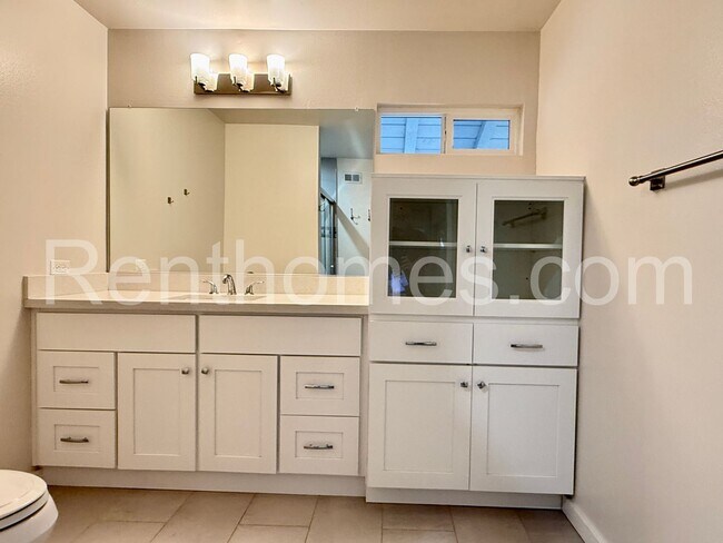 Building Photo - 16702 San Salvador Rd