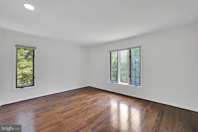 Building Photo - 8901 Iron Gate Ct