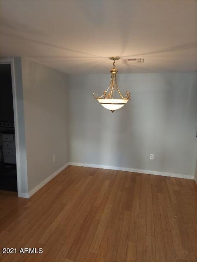 Building Photo - ADORABLE CENTRAL PHOENIX CONDO!!