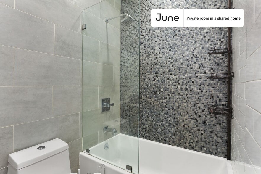 Building Photo - Room in Shared 4 bed/2 bath home in Bedford-Stuyvesant