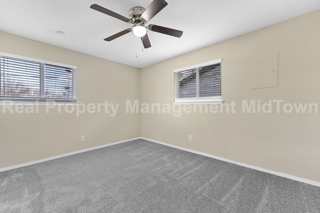 Building Photo - 2801 Plaza St