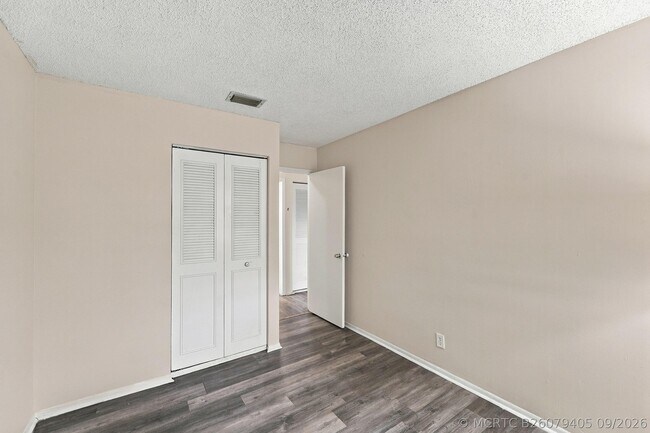 Building Photo - 5854 NW 21st St
