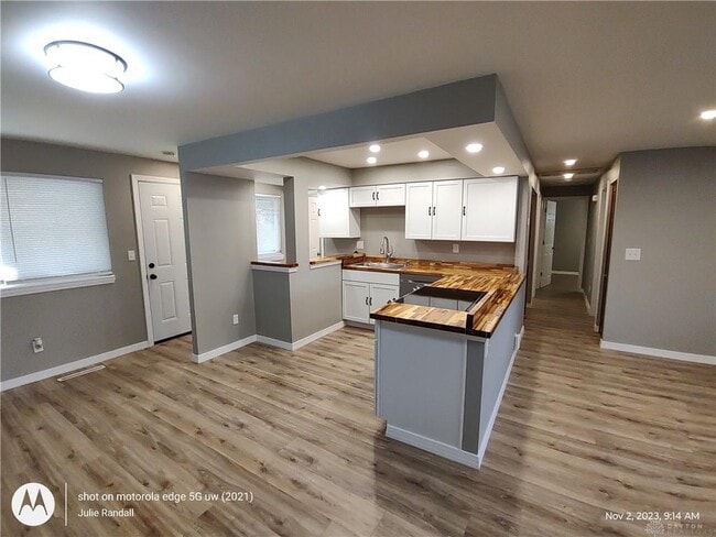 Building Photo - 5206 Powell Rd