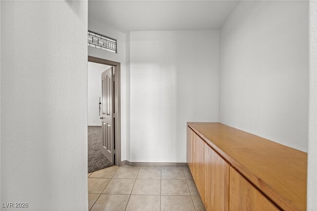 Building Photo - 8009 Clock Tower Ct