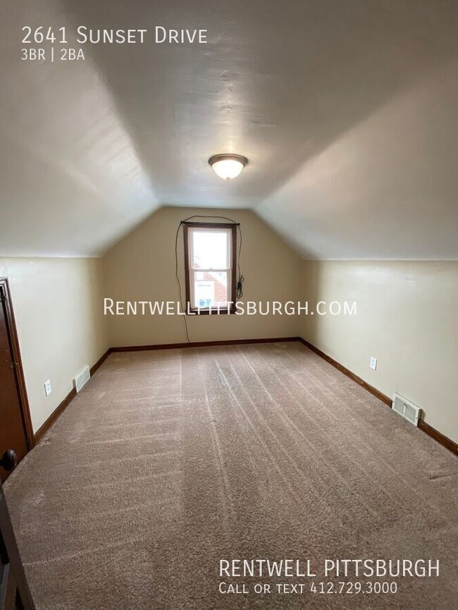 Building Photo - 3 Bedroom Home in West Mifflin