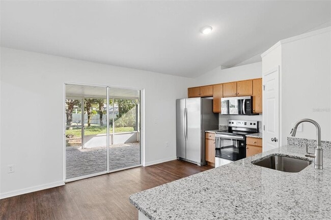 Building Photo - 257 Mcclain Dr