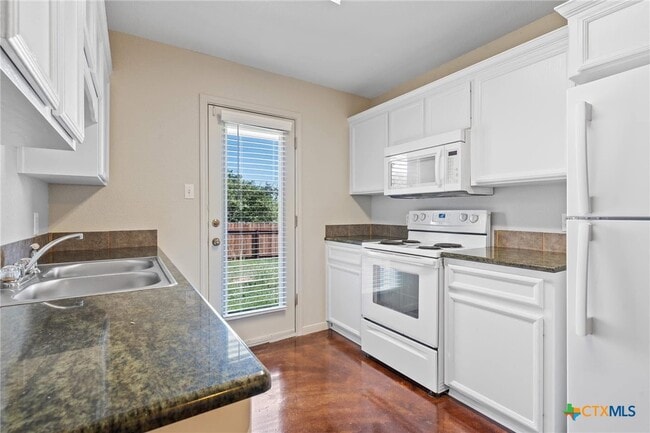 Building Photo - 3749 W Amity Rd