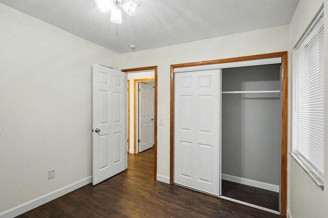 Building Photo - MOVE IN SPECIAL!!! - 1/2 OFF FIRST MONTH'S RENT