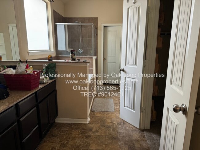 Building Photo - 21614 Alexandria Forest Ct