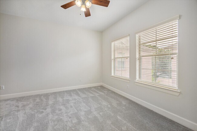 Building Photo - 1408 Birdsall St