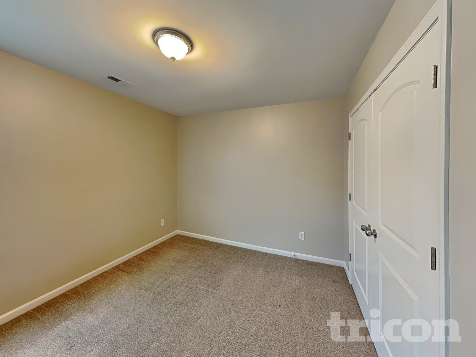 Building Photo - 10040 Portaferry Dr