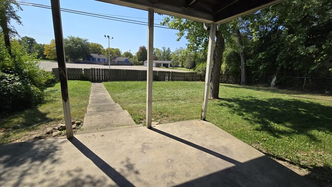 Building Photo - 3109 Beecher Rd