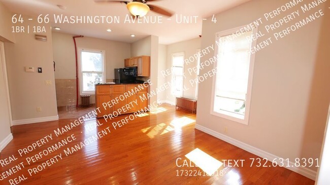 Building Photo - 2nd Floor Huge 1 BR 1 BA in Historic Old B...