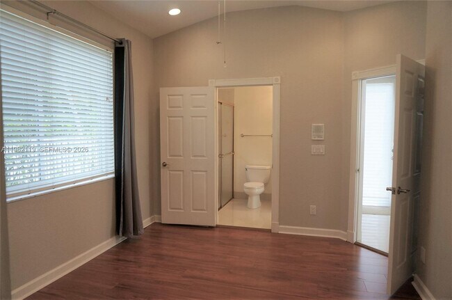 Building Photo - 8006 N Savannah Cir