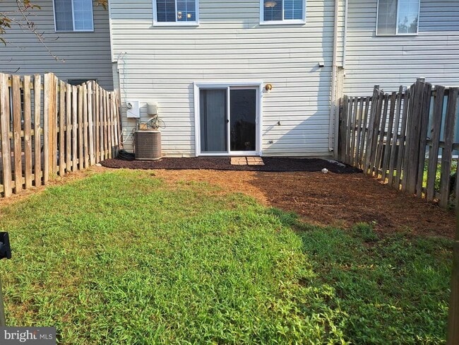 Building Photo - 505 Cross Ridge Ct