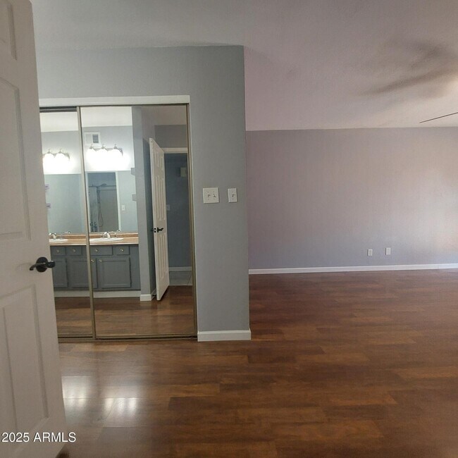 Building Photo - 14076 N 26th Ave
