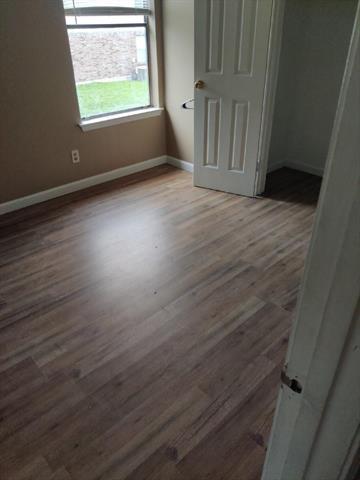Building Photo - 147 Allencrest Dr